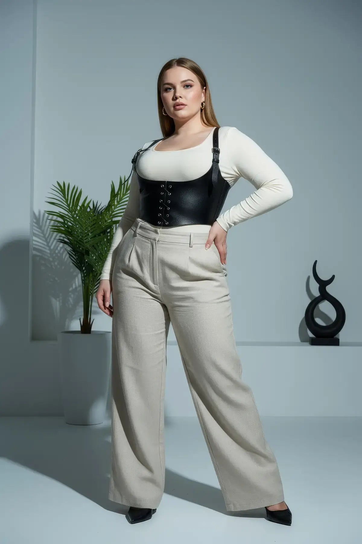 Büyük Beden Siyah Kadın Kemer Bağcıklı Korse Detaylı Deri Görünümlü - APFT1428