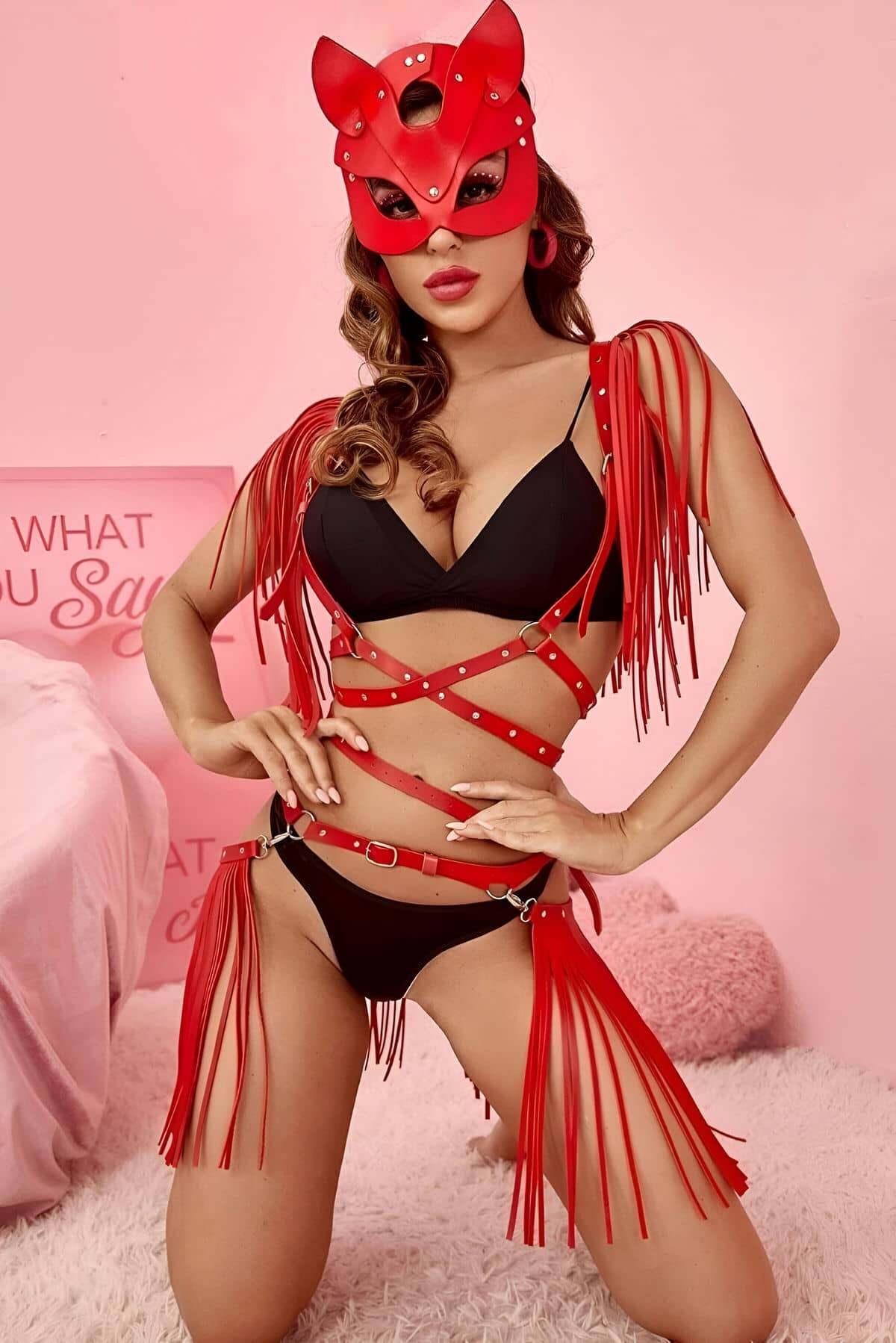 Maskeli ve Püsküllü Deri Etek - Ceket Takım - APFT892